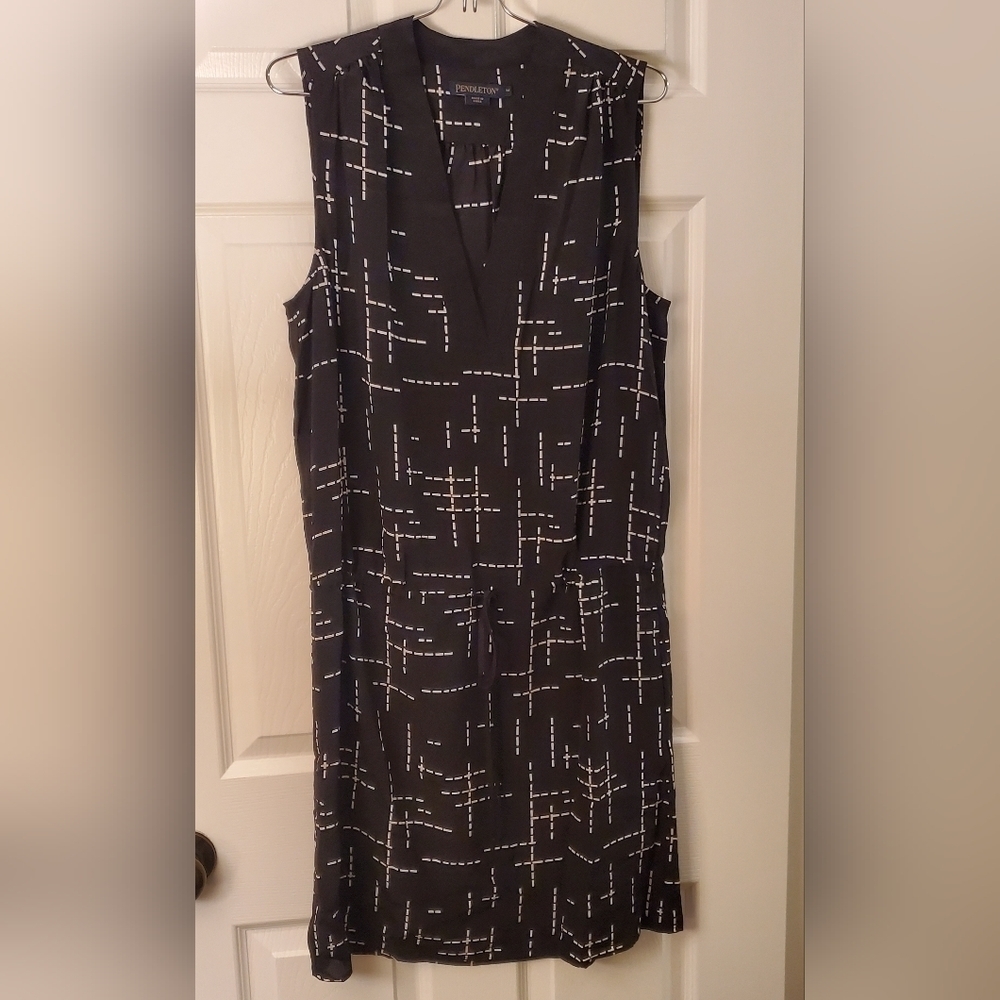 Pendleton Black & White Sleeveless 100% Silk Dress Geometric Womens Sz M